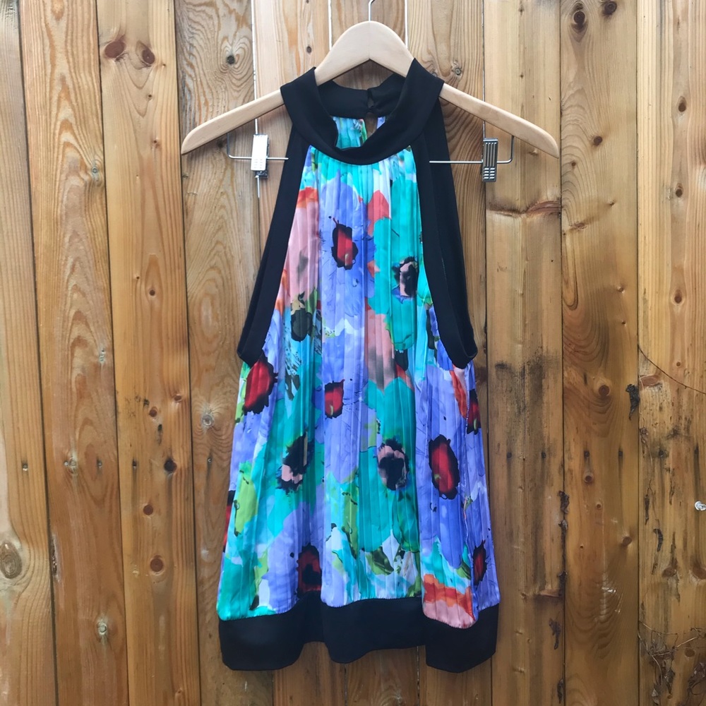 ESSENTIALS BY MILANO: Watercolor floral halter top